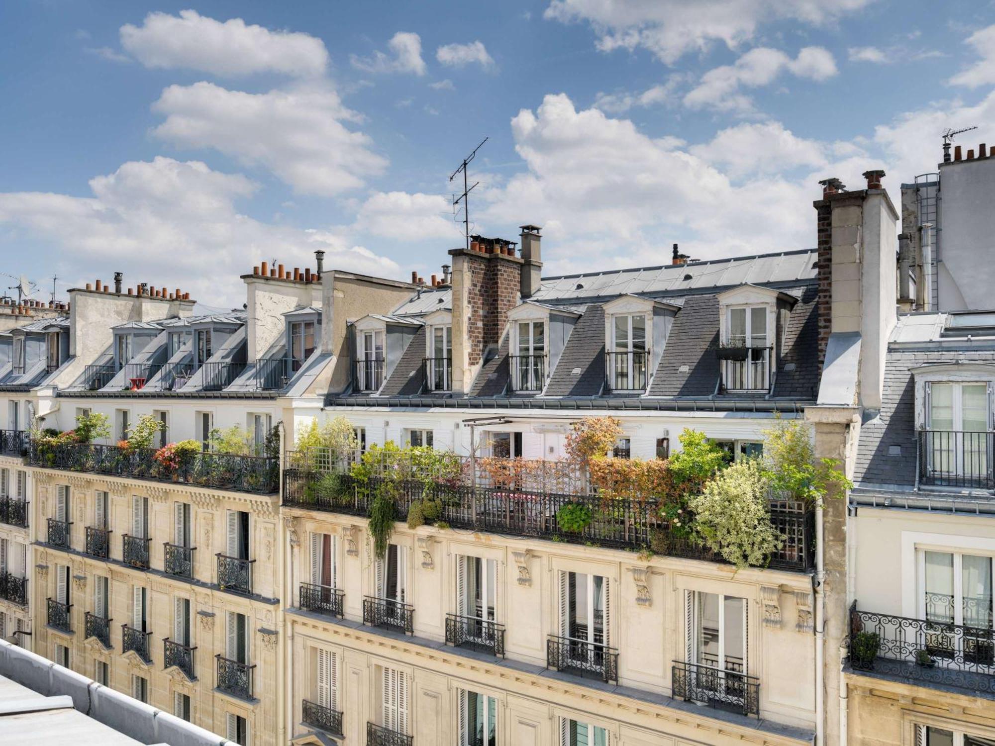 Ibis Styles Paris Cadet Lafayette Hotell Exteriör bild