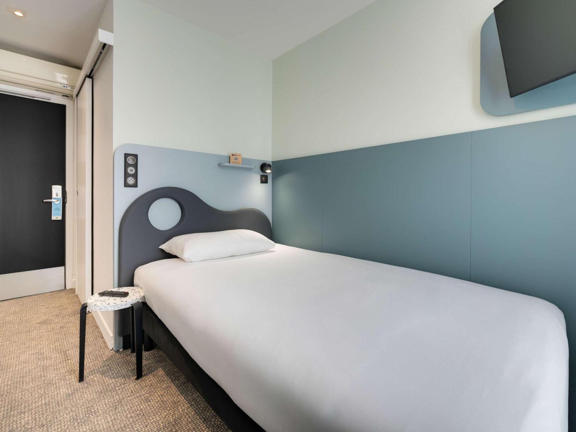 Ibis Styles Paris Cadet Lafayette Hotell Exteriör bild